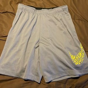 Mens nike short